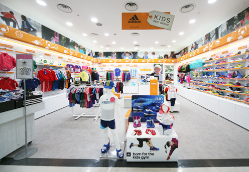 http://www.interpark.com/product/LocalMallDisplay.do?_method=detail&sc.prdNo=1963573814&sc.shopNo=0000100000&sc.dispNo=001992005002028 아디다스 키즈 (패션아일랜드 대전점 3층)